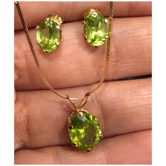 Jewelry - 💰SOLD!💰14KT Gold 4.5 Cwt Peridot Matching Set